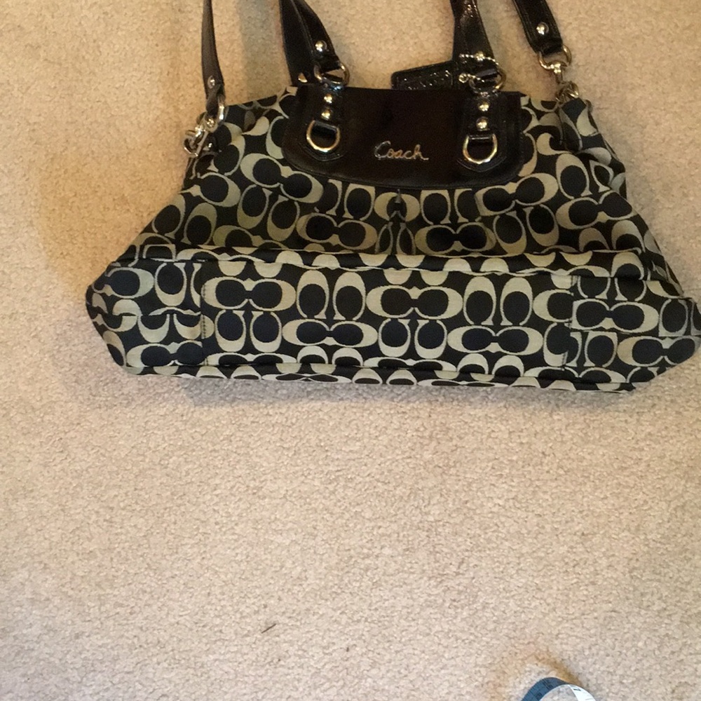 Coach signature Ashley bag and wristlet - Picture 5 of 16